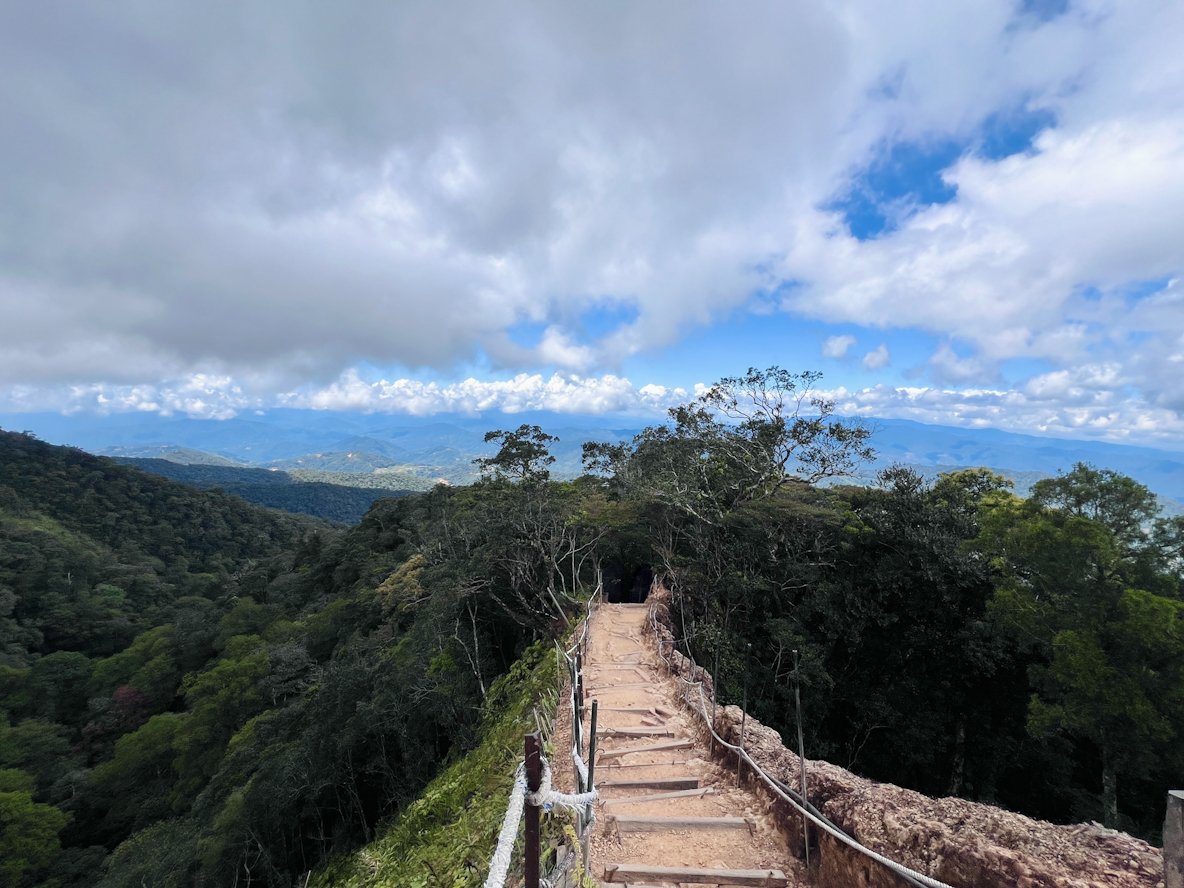 Mount Kinabalu Trail - Open Sabah Landscapes beneath at 1.5km in. © SlowingwithT.com